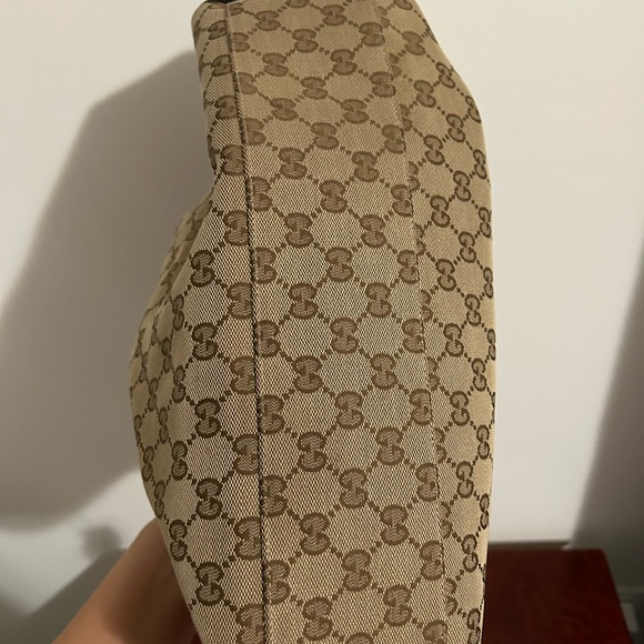 Gucci Monogram Medium Sukey - Picture 2 of 16